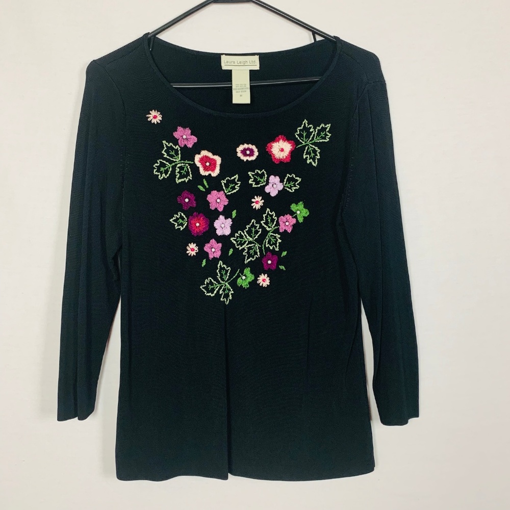Laura Leigh Ltd Size M Black Floral Blouse